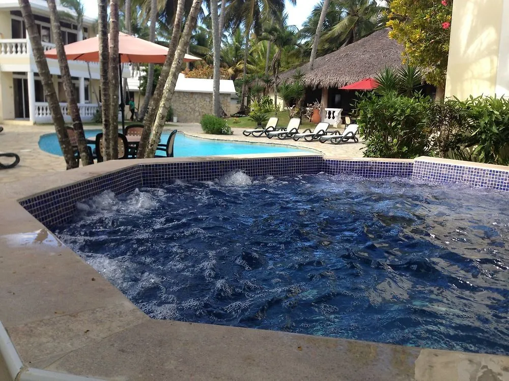 The Beachcomber At Las Canas Hotel